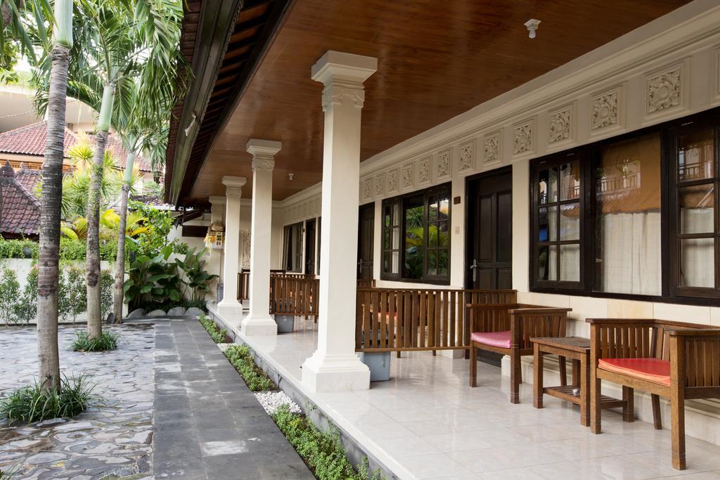 Sari Indah Cottages Кута Экстерьер фото