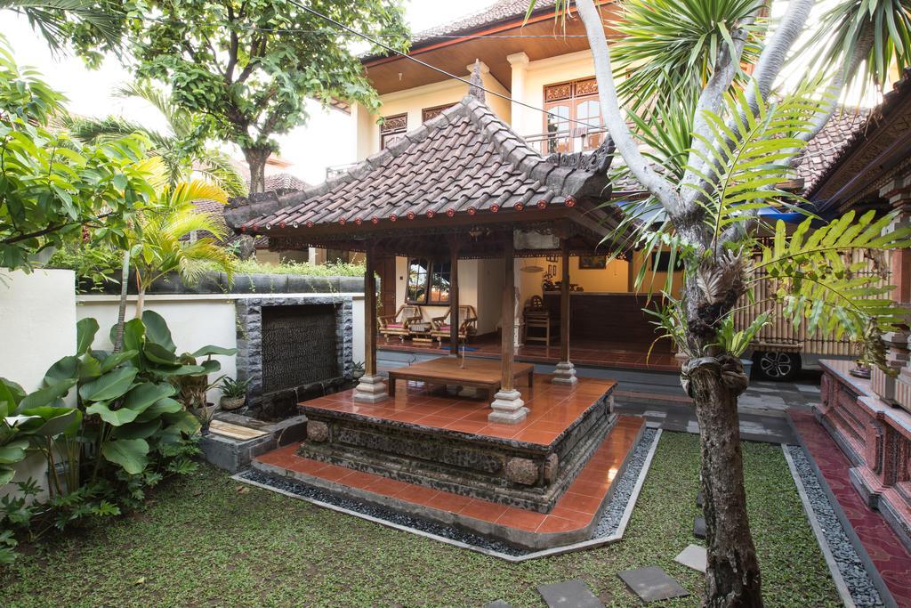 Sari Indah Cottages Кута Экстерьер фото