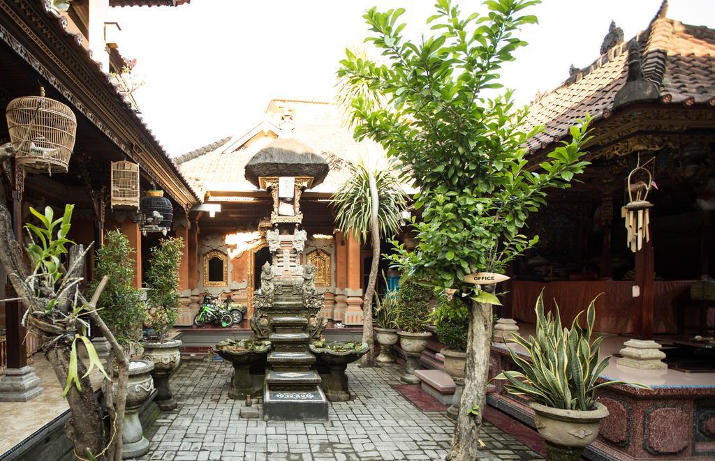 Sari Indah Cottages Кута Экстерьер фото